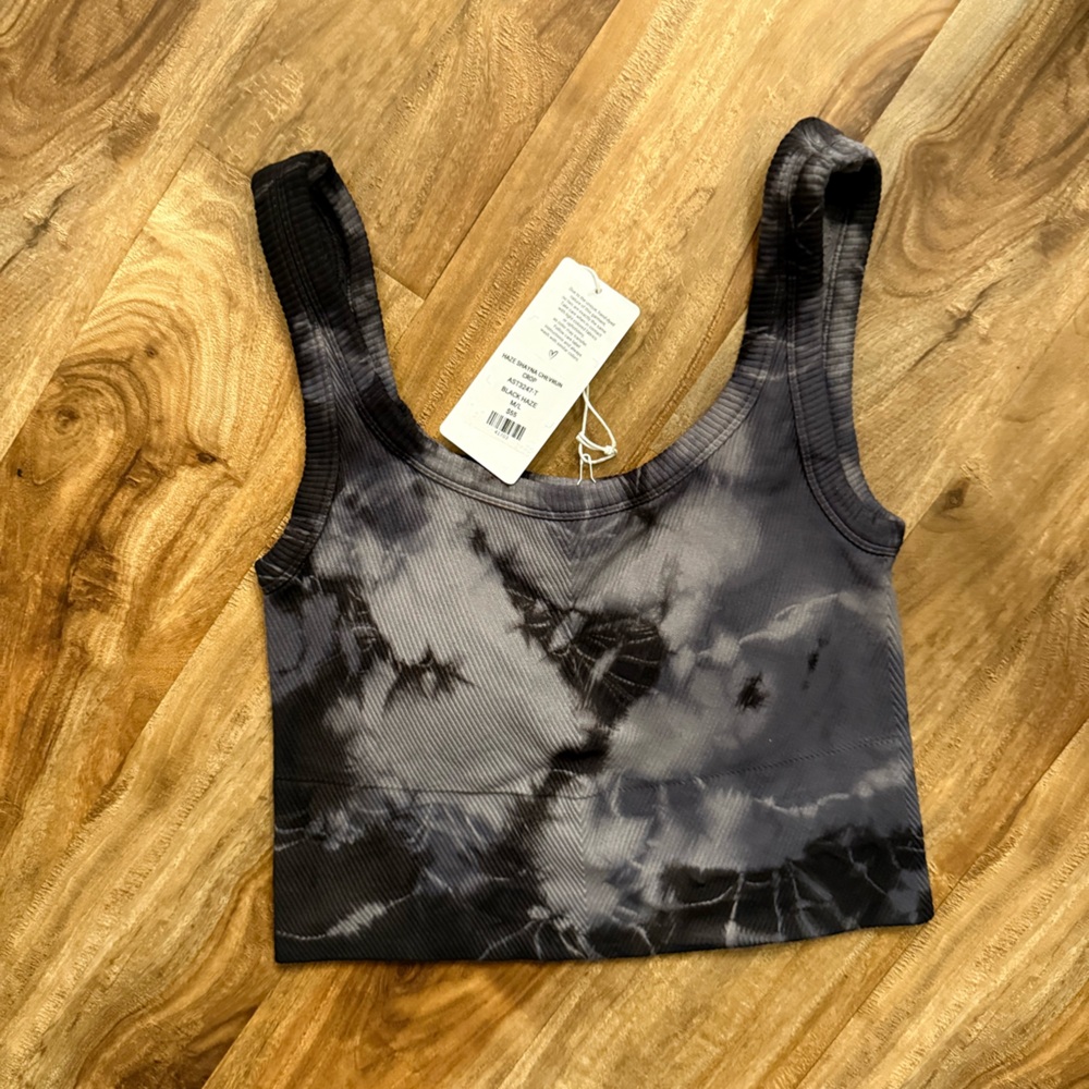 NWT avocado- tie dyed Crop Top M/L